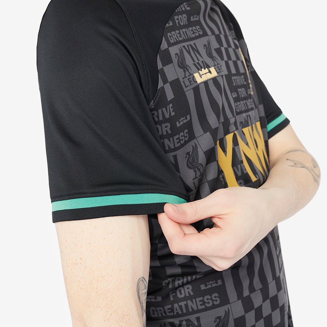 Camisa Nike LeBron James Liverpool FC 2024/25 I Torcedor