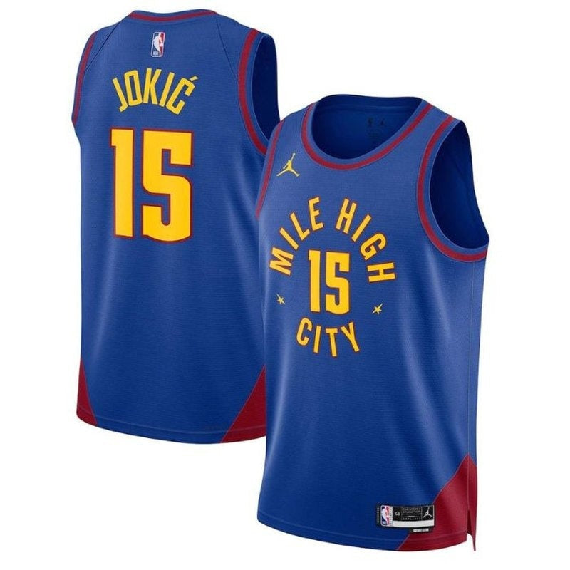 camisa-nba-nikola-jokic-denver-nuggets-2023-edição-de-impacto-azul-1