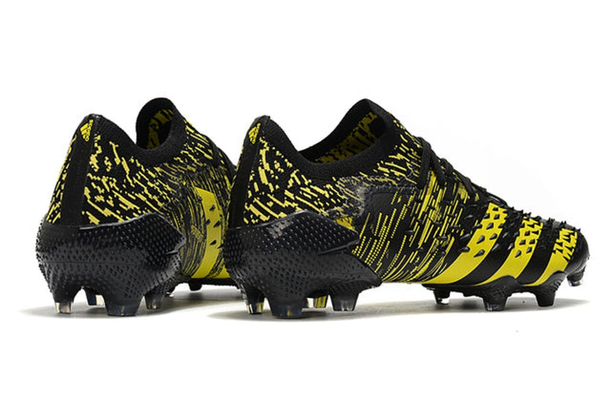 chuteira-campo-adidas-predator-freak-1-black-yellow-low-4