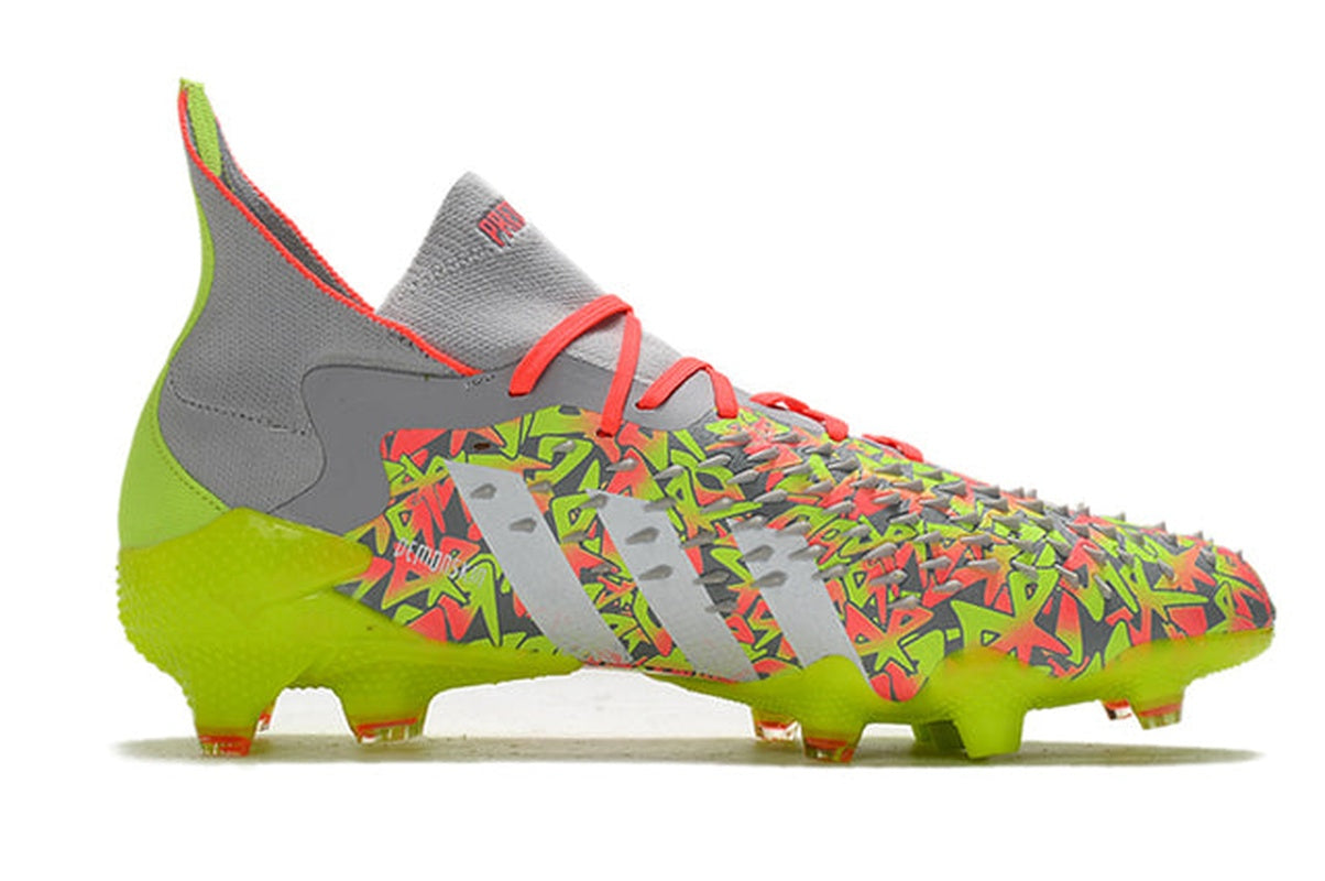 chuteira-campo-adidas-predator-freak-1-fg-clear-grey-white-solar-yellow-cano-alto-4
