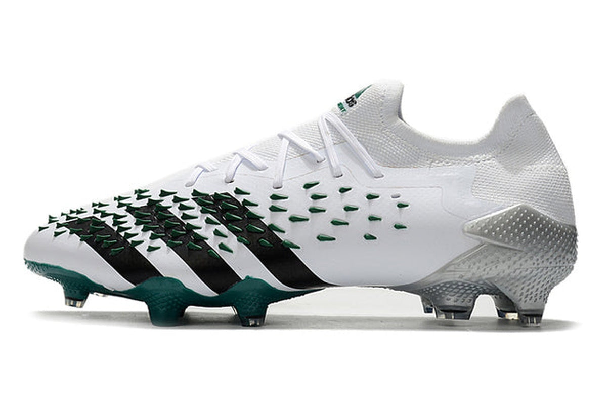 chuteira-campo-adidas-predator-freak-1-white-and-green-low-4