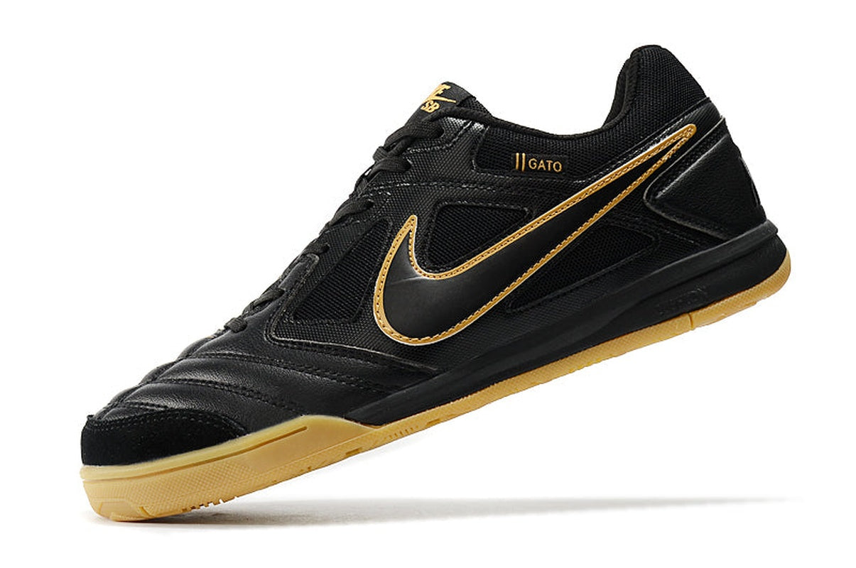 chuteira-futsal-supreme-x-nike-sb-gato-ic-preta-e-dourada-7