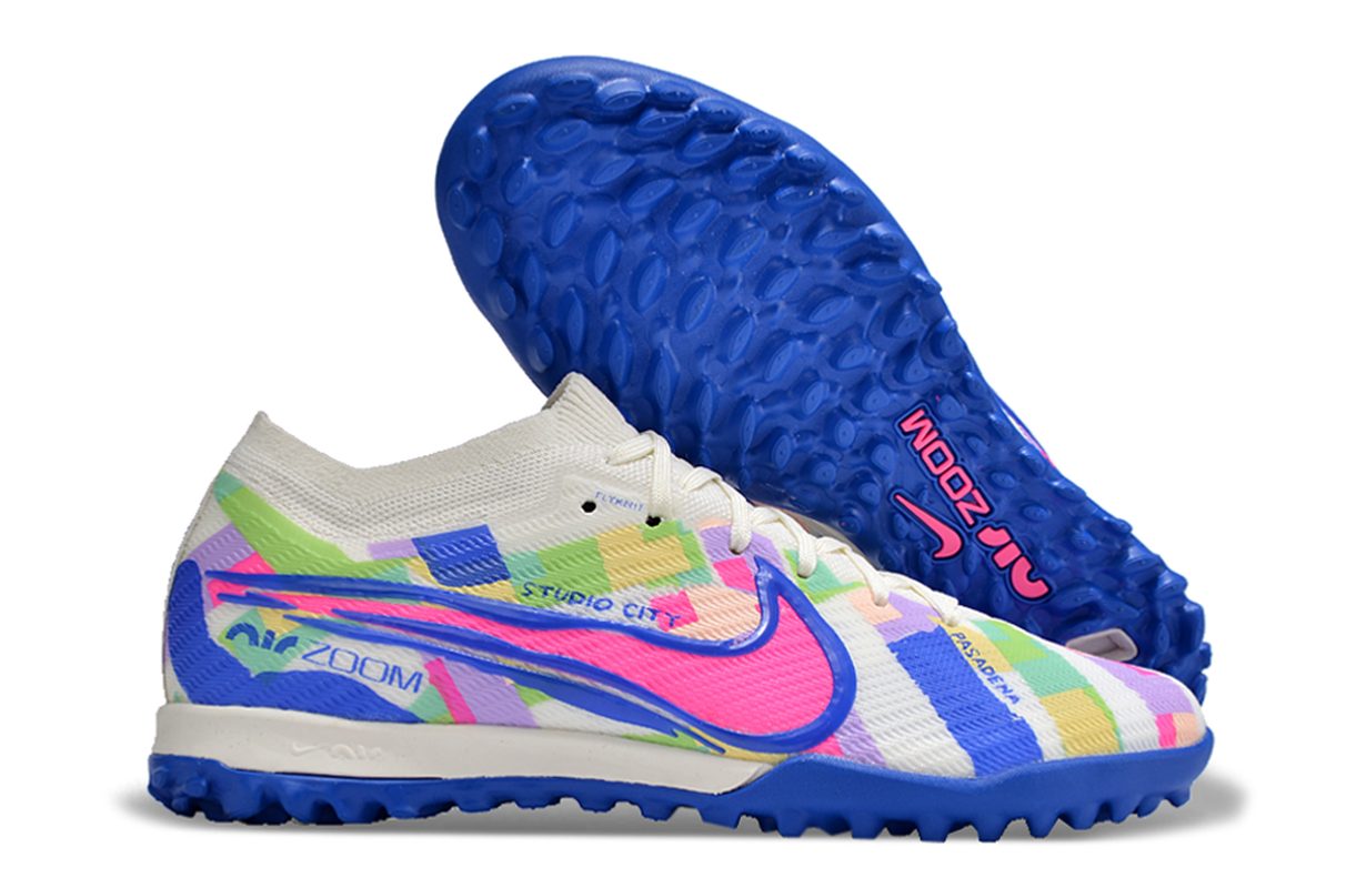 chuteira-infantil-society-nike-air-zoom-mercurial-vapor-15-elite-tf-branca-azul-e-rosa-socal-pack-3