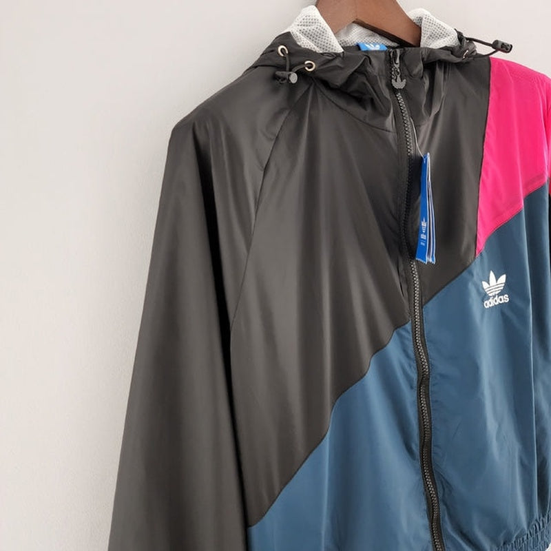 corta-vento-adidas-preto-azul-e-rosa-3