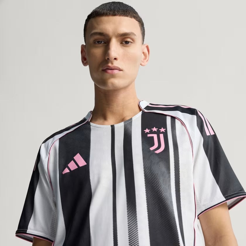 Camisa adidas Juventus FC 2025/26 I Jogador