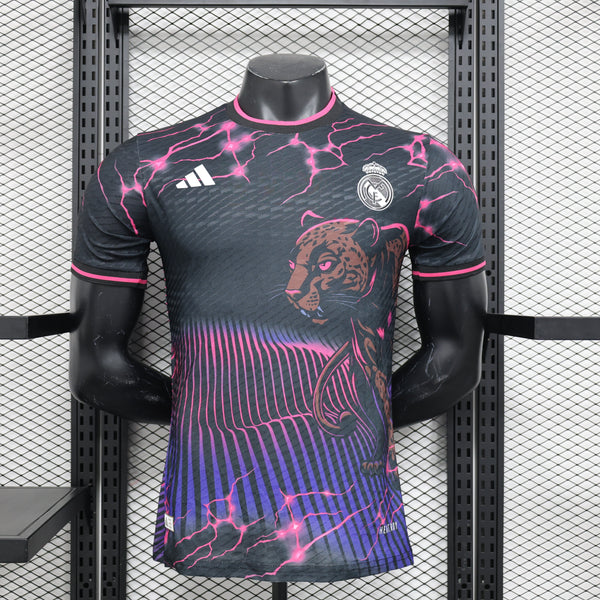 Camisa Real Madrid Edição Especial 2024/25 Jogador Adidas Masculino - Preta, Roxa e Rosa