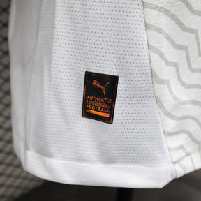 camisa-al-nassr-away-2024-25-jogador-adidas-masculino-branca-e-azul-3