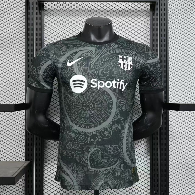 camisa-barcelona-edição-especial-2024-25-jogador-nike-masculino-preta-e-branca-1