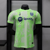 camisa-barcelona-third-2024-25-jogador-nike-masculino-branca-e-verde-1