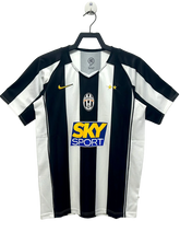 camisa-juventus-04-05-i-home-versão-retrô-1