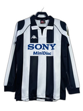 camisa-juventus-97-98-i-home-versão-retrô-manga-longa-1