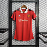 camisa-manchester-united-22-23-versão-feminina-1