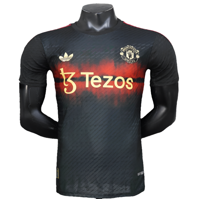 camisa-manchester-united-25-26-treino-preto-versão-jogador-1