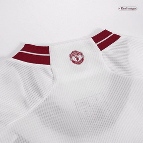 camisa-manchester-united-iii-23-24-branca-vermelha-5