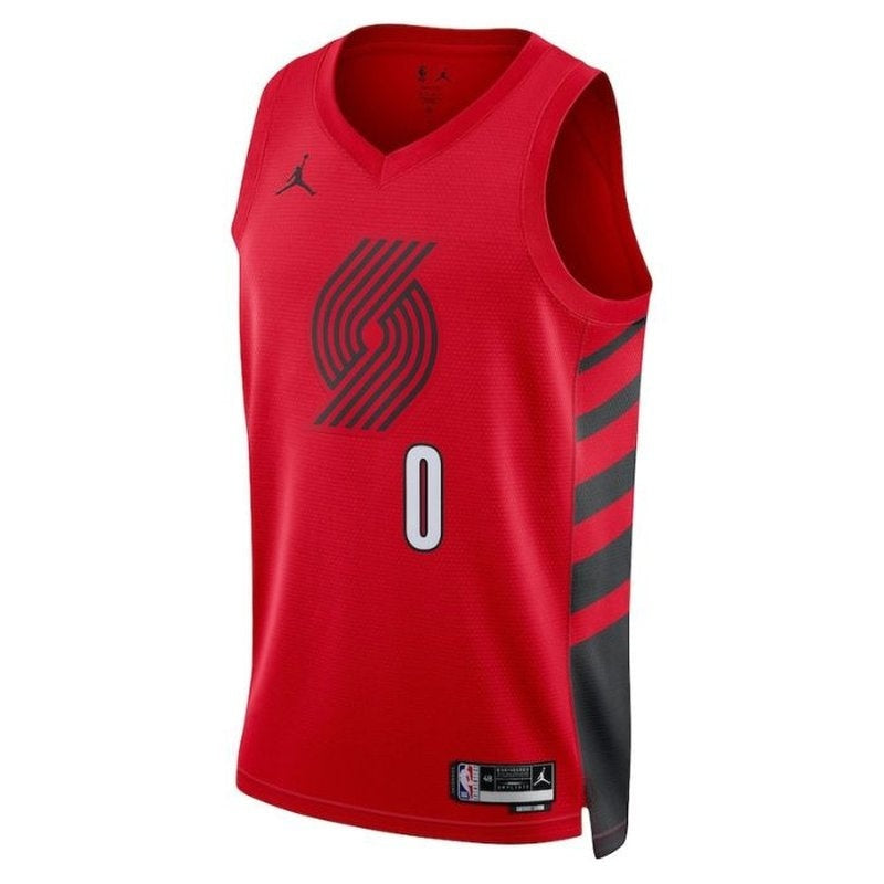 camisa-nba-damian-lillard-portland-trail-blazers-2023-edição-de-impacto-vermelho-2