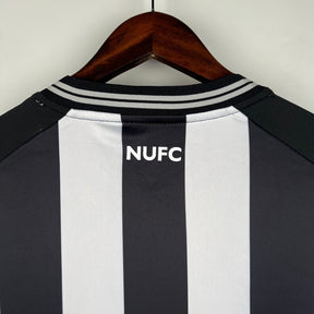 camisa-newcastle-i-23-24-masculina-8
