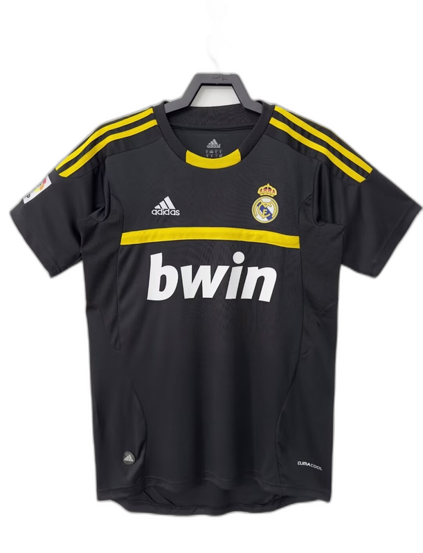 camisa-real-madrid-11-12-goleiro-preto-versão-retrô-1