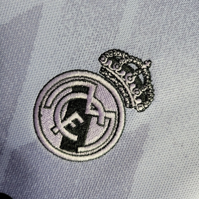 camisa-real-madrid-22-23-versão-feminina-3