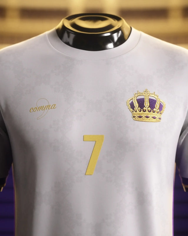 camisa-real-madrid-24-25-edição-especial-the-siu-ronaldo-branca-com-dourado-4