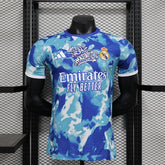 camisa-real-madrid-edição-especial-2024-25-jogador-adidas-masculino-azul-e-branca-1
