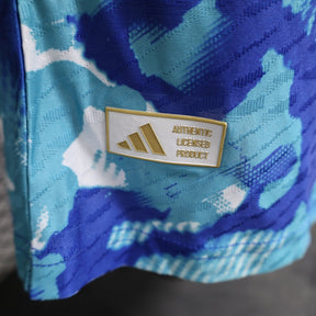 camisa-real-madrid-edição-especial-2024-25-jogador-adidas-masculino-azul-e-branca-3