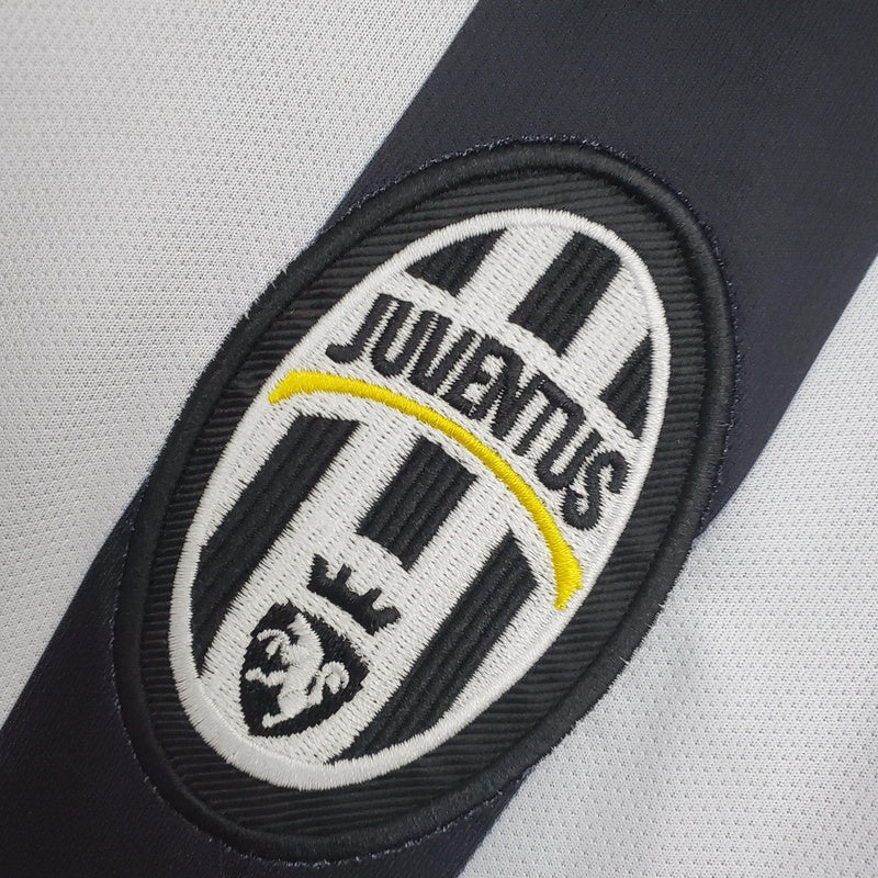camisa-retrô-juventus-2014-15-home-10