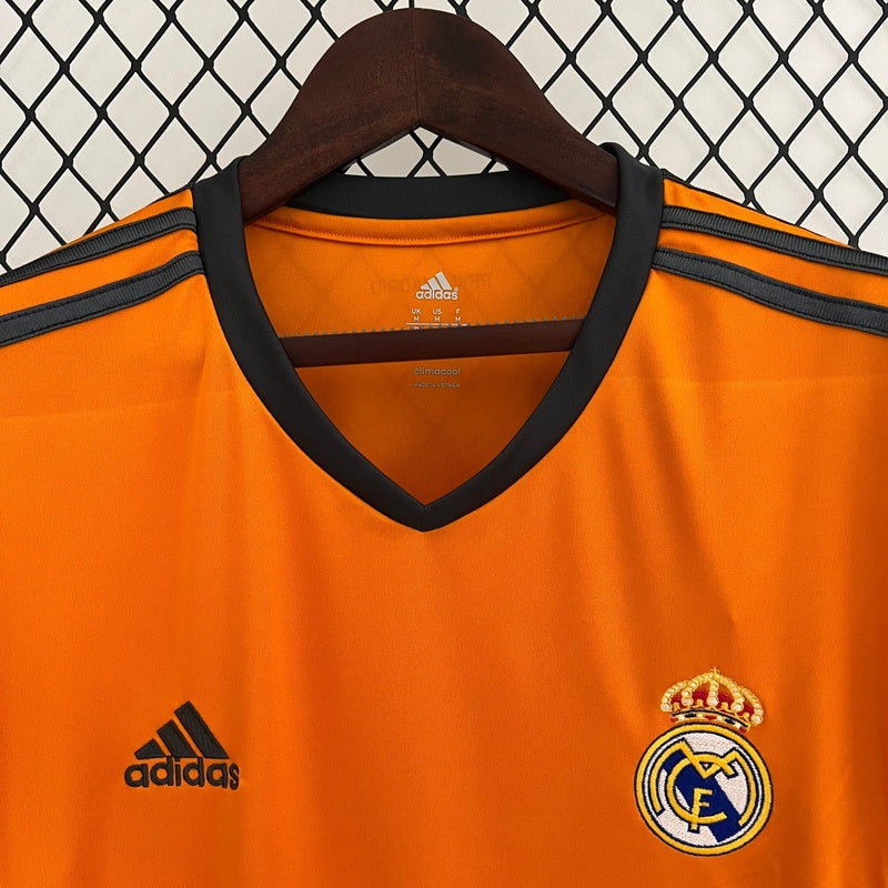 camisa-retrô-real-madrid-2013-14-laranja-2