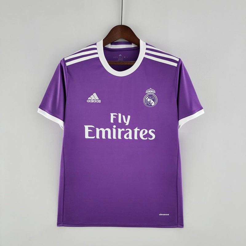camisa-retrô-real-madrid-2016-17-1