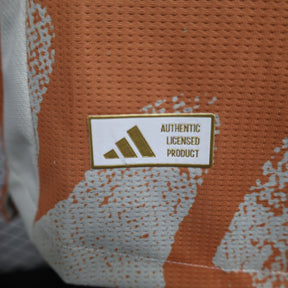 camisa-roma-away-2024-25-jogador-adidas-masculino-branca-e-laranja-3