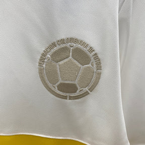 camisa-seleção-colombiana-edição-comemorativa-centenário-branca-amarela-azul-e-vermelha-5