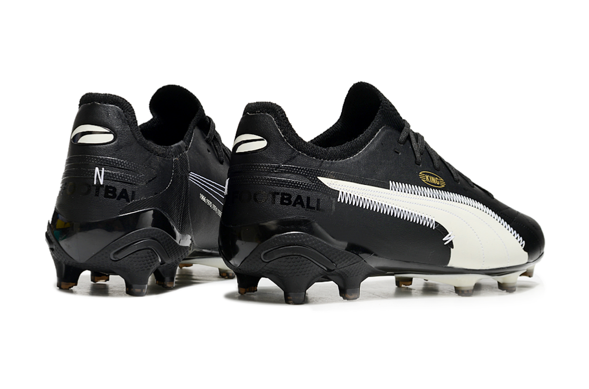 chureira-campo-puma-king-ultimate-fg-preta-e-branca-4