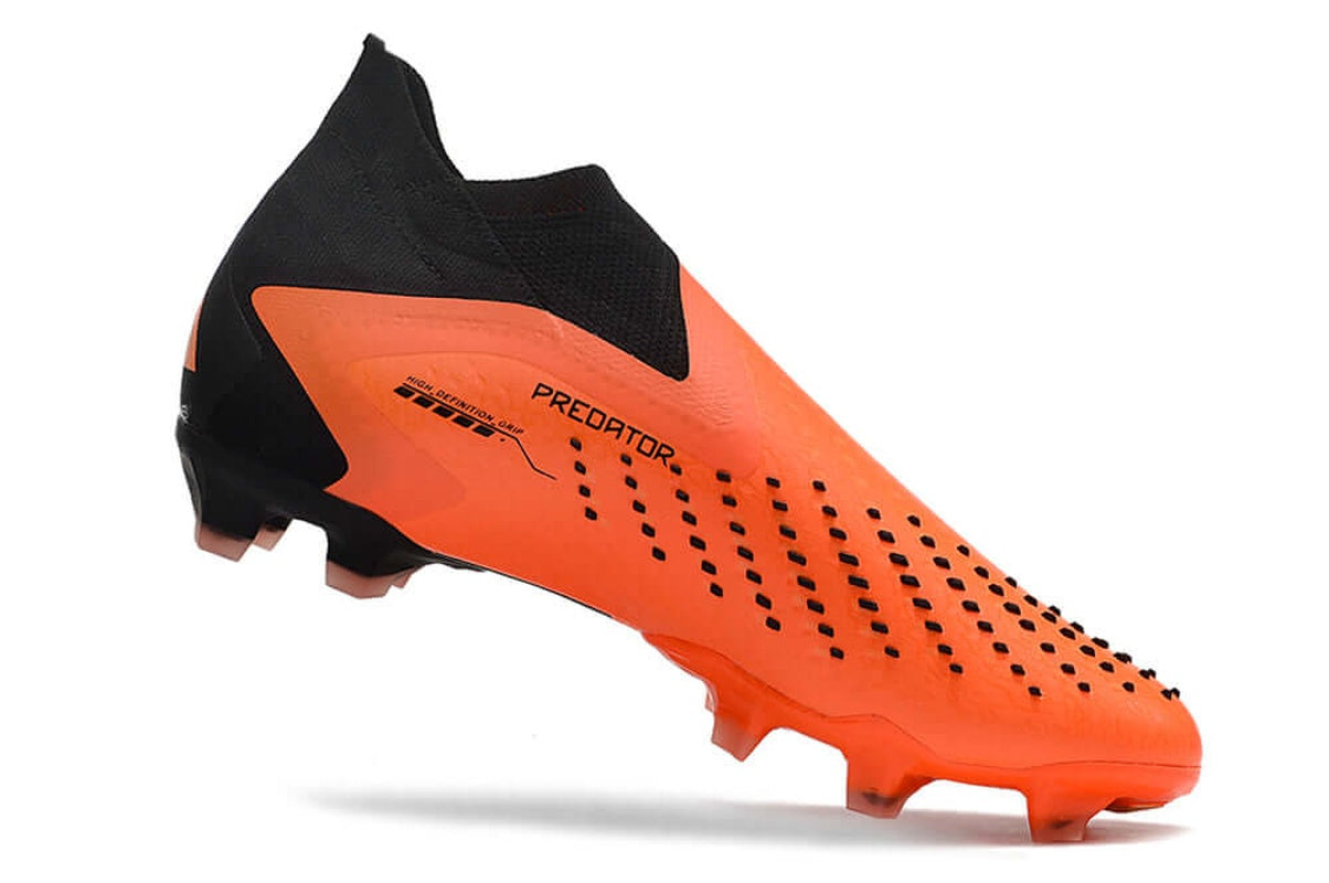 chuteira-campo-adidas-predator-accuracy-fg-preta-e-laranja-heatspawn-pack-7