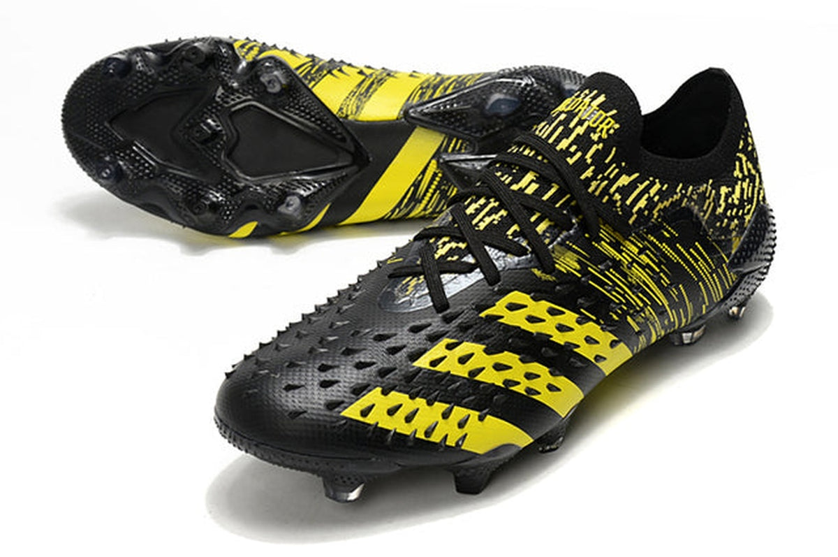 chuteira-campo-adidas-predator-freak-1-black-yellow-low-2