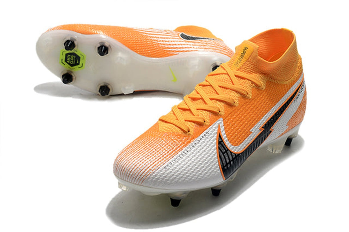 chuteira-campo-nike-mercurial-superfly-7-elite-sg-pro-anti-clog-branco-e-laranja-cano-alto-4