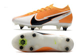 chuteira-campo-nike-mercurial-vapor-13-elite-sg-pro-anti-clog-branco-e-laranja-1