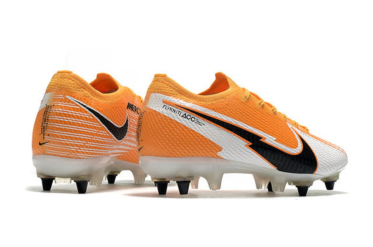chuteira-campo-nike-mercurial-vapor-13-elite-sg-pro-anti-clog-branco-e-laranja-3