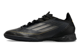 chuteira-futsal-adidas-f50-ic-preto-e-dourado-dark-spark-pack-1