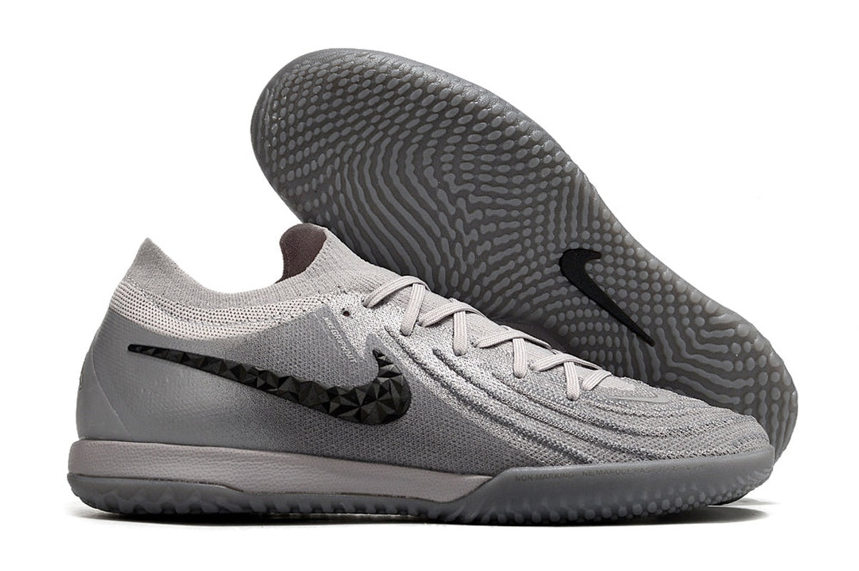 chuteira-futsal-nike-phantpm-gx-2-elite-tf-cinza-e-preta-rising-gem-pack-5