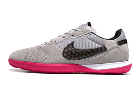 chuteira-futsal-nike-streetgato-ic-cinza-e-rosa-1