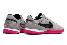 chuteira-futsal-nike-streetgato-ic-cinza-e-rosa-2