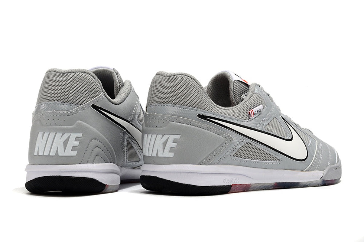 chuteira-futsal-supreme-x-nike-sb-gato-ic-cinza-e-branca-3