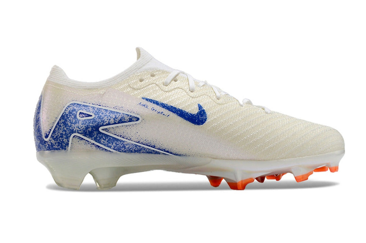 chuteira-infantil-campo-nike-air-zoom-mercurial-vapor-16-elite-fg-branca-e-azul-blueprint-pack-2