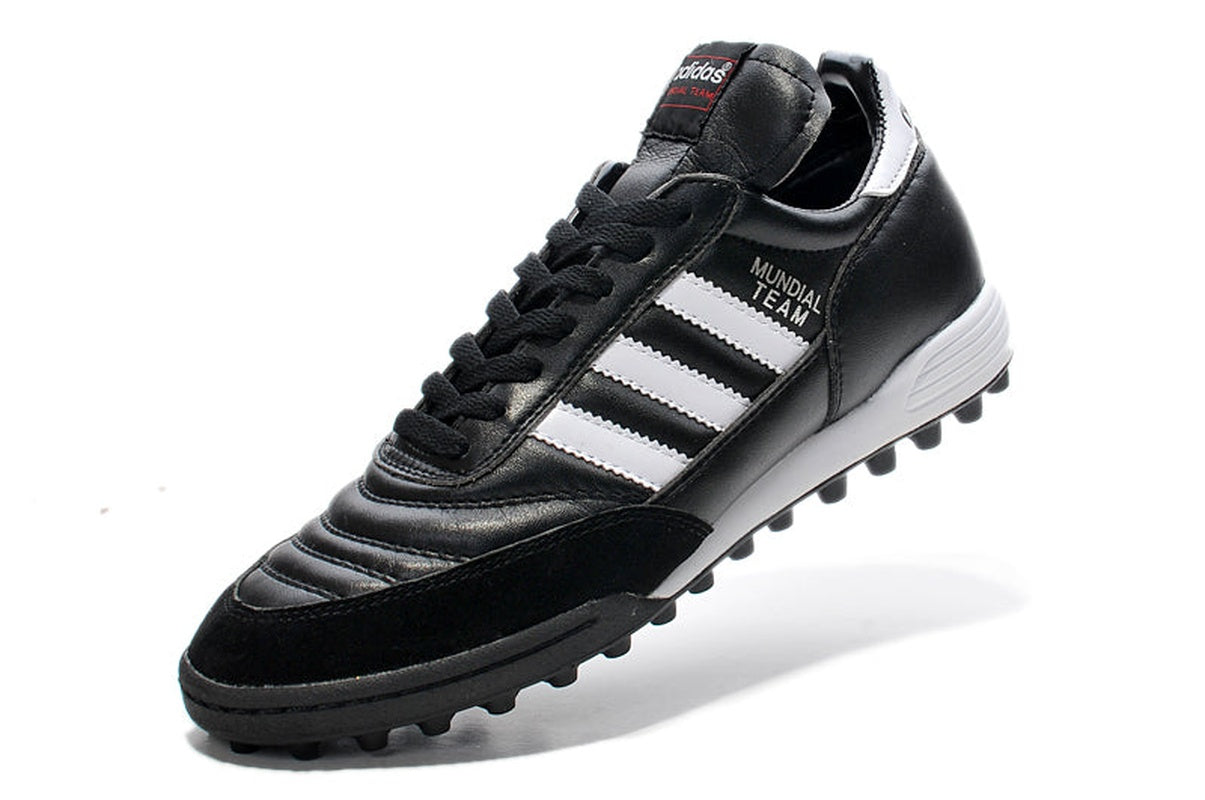 chuteira-society-adidas-copa-mundial-team-tf-preto-e-branco-4