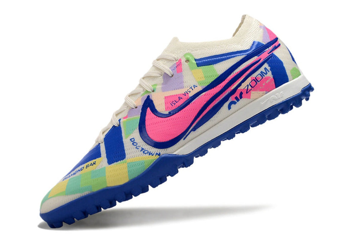 chuteira-society-nike-air-zoom-mercurial-vapor-15-elite-tf-branca-azul-e-rosa-socal-pack-5