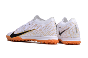 chuteira-society-nike-air-zoom-mercurial-vapor-15-elite-tf-branca-e-dourada-united-golden-pack-3