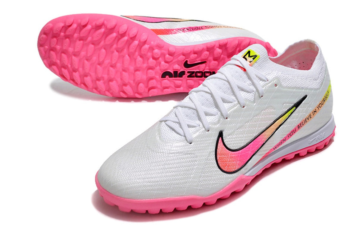 chuteira-society-nike-air-zoom-mercurial-vapor-15-elite-tf-branca-e-rosa-rashford-4