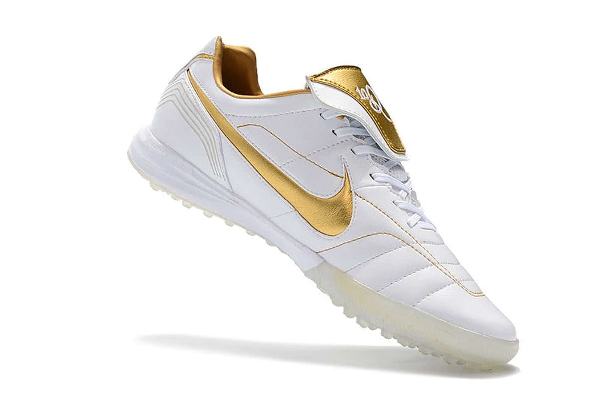 chuteira-society-nike-retrô-tiempo-legend-7-elite-tf-branca-e-dourado-r10-7