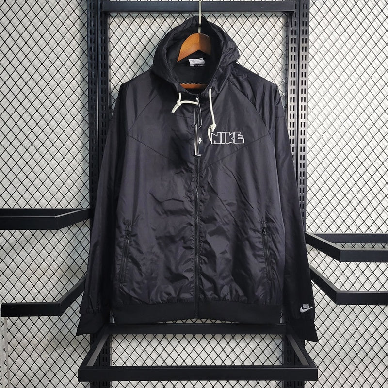 corta-vento-nike-as-wr-preto-1