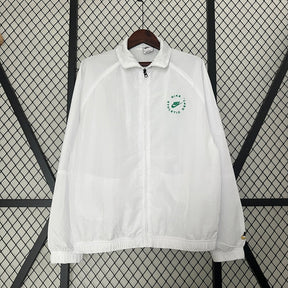 corta-vento-nike-branca-e-verde-2024-1