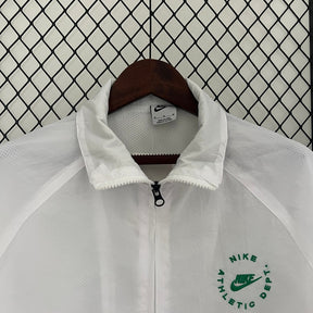 corta-vento-nike-branca-e-verde-2024-3